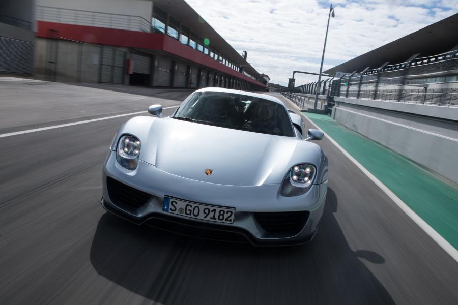  Porsche 918 Spyder 2014 года  (фото 33 из 111)